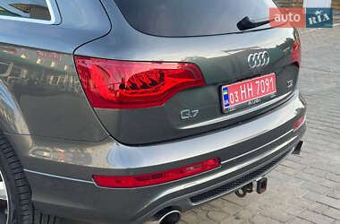 Внедорожник / Кроссовер Audi Q7 2014 в 