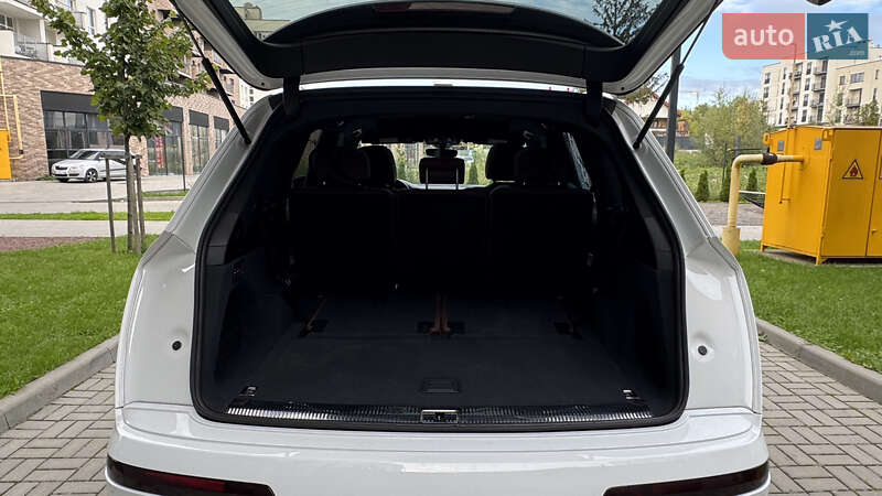 Позашляховик / Кросовер Audi Q7 2020 в Львові