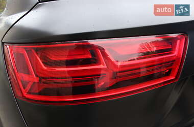 Внедорожник / Кроссовер Audi Q7 2017 в 