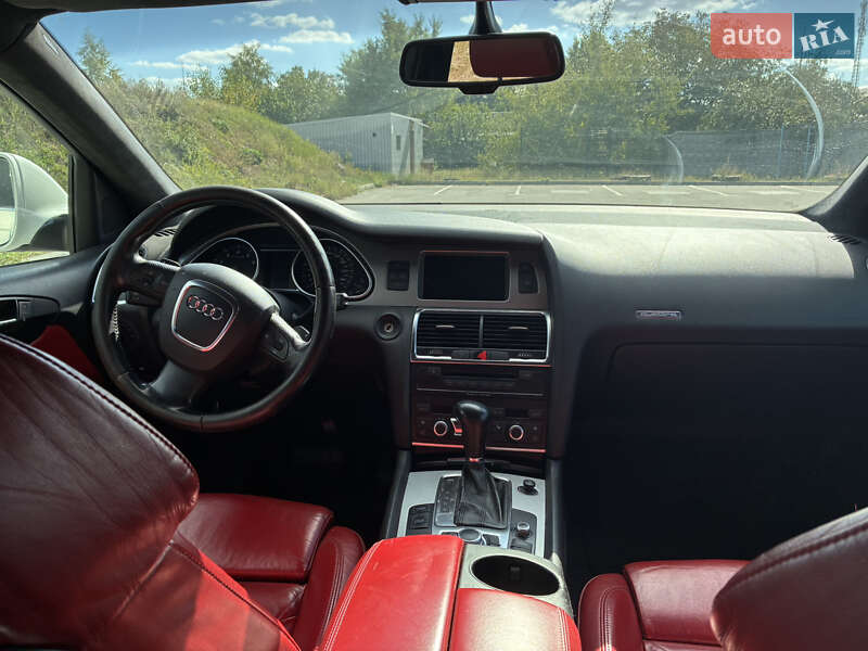 Позашляховик / Кросовер Audi Q7 2008 в Києві