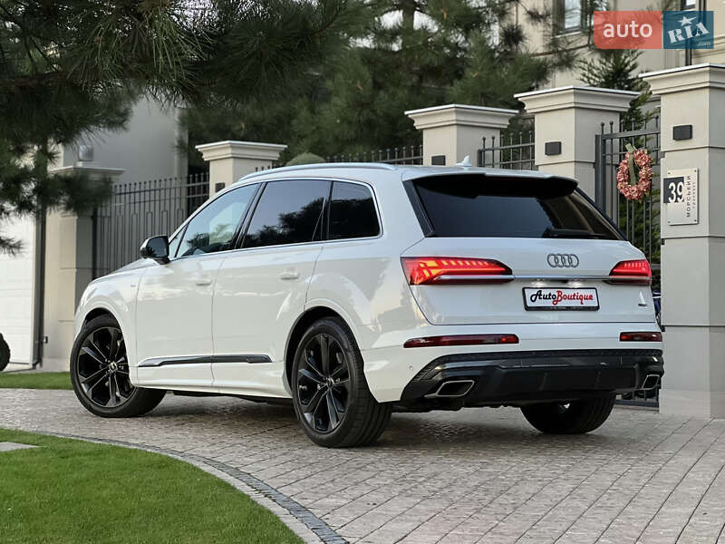 Внедорожник / Кроссовер Audi Q7 2025 в Одессе