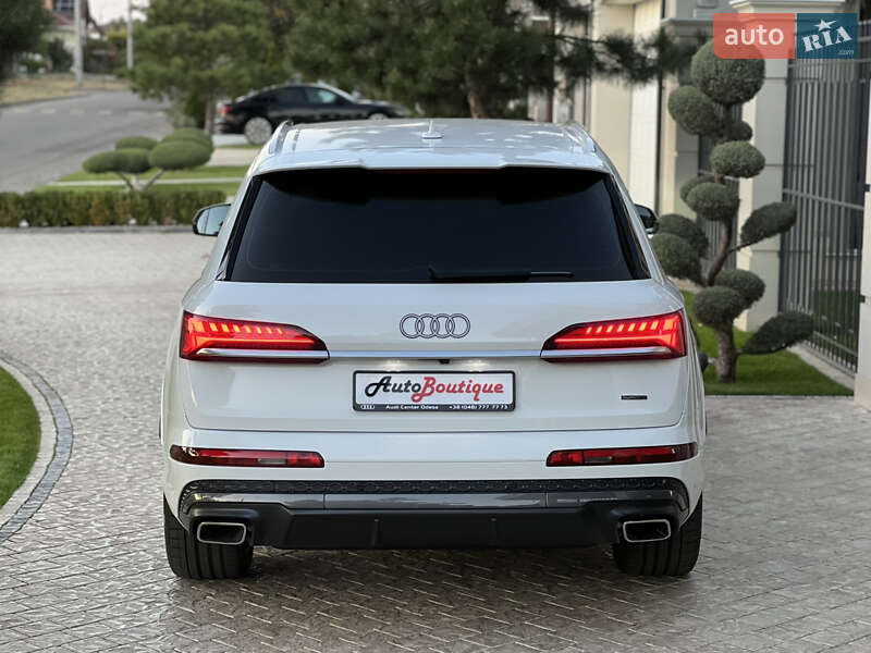 Внедорожник / Кроссовер Audi Q7 2025 в Одессе