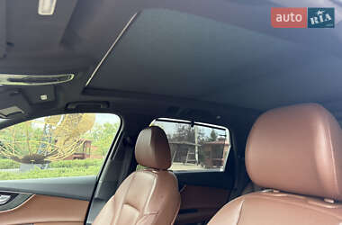 Внедорожник / Кроссовер Audi Q7 2017 в 