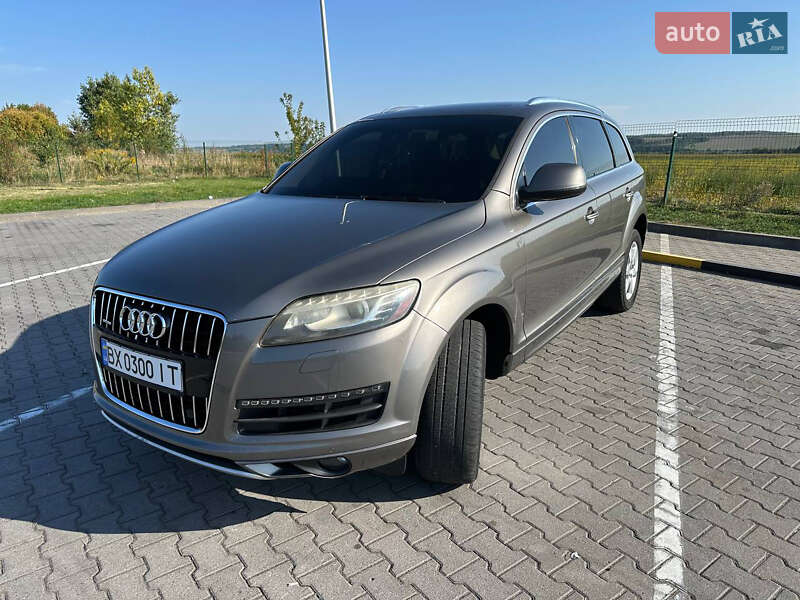 Позашляховик / Кросовер Audi Q7 2011 в Летичіві