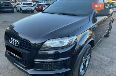 Позашляховик / Кросовер Audi Q7 2011 в Києві