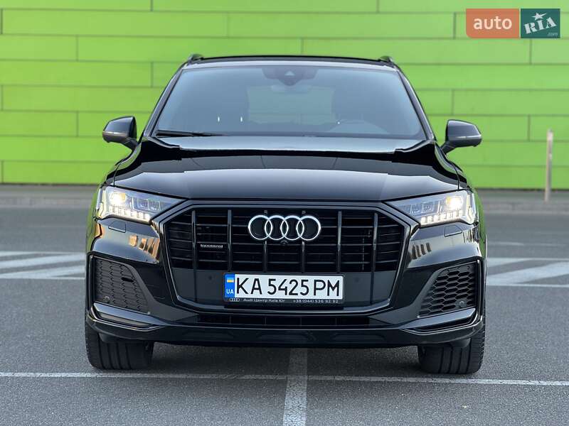 Внедорожник / Кроссовер Audi Q7 2020 в Киеве