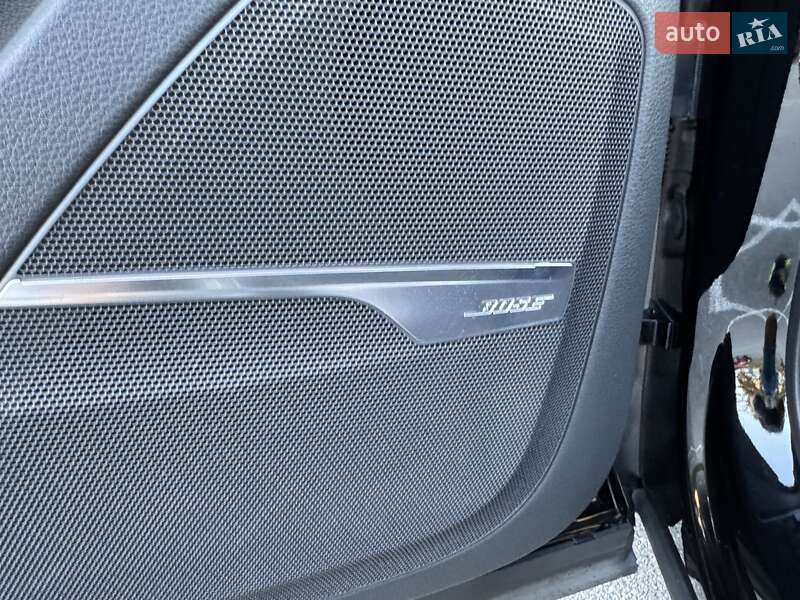 Внедорожник / Кроссовер Audi Q7 2020 в Киеве
