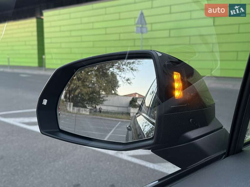Внедорожник / Кроссовер Audi Q7 2020 в Киеве