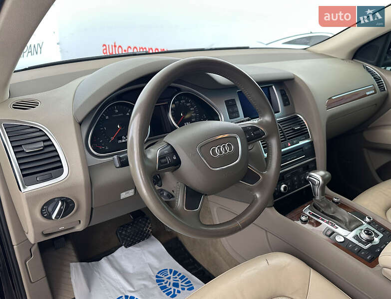 Позашляховик / Кросовер Audi Q7 2012 в Львові