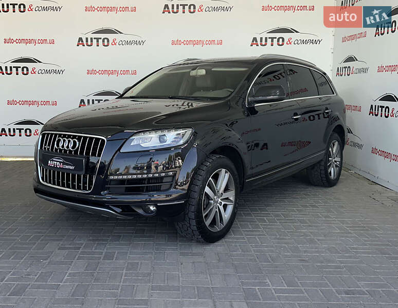 Позашляховик / Кросовер Audi Q7 2012 в 