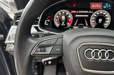 Позашляховик / Кросовер Audi Q7 2021 в 