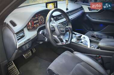 Внедорожник / Кроссовер Audi Q7 2016 в 