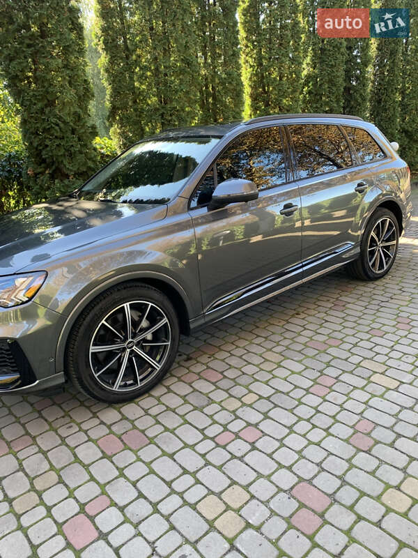 Внедорожник / Кроссовер Audi Q7 2020 в Луцке