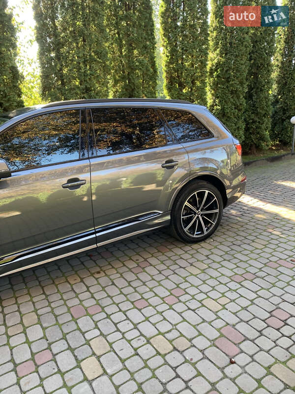 Внедорожник / Кроссовер Audi Q7 2020 в Луцке