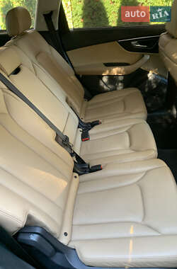 Внедорожник / Кроссовер Audi Q7 2020 в 