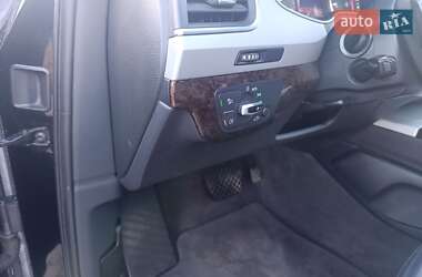 Позашляховик / Кросовер Audi Q7 2016 в 