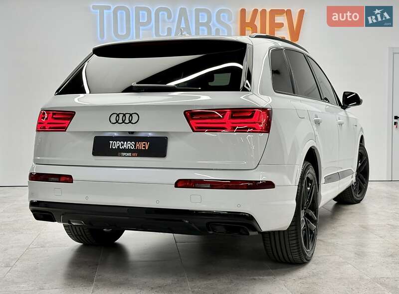 Позашляховик / Кросовер Audi Q7 2018 в Києві