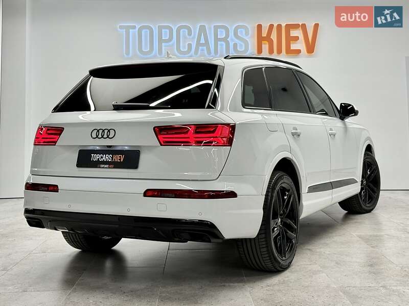 Позашляховик / Кросовер Audi Q7 2018 в Києві