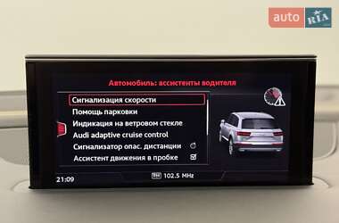 Позашляховик / Кросовер Audi Q7 2018 в 