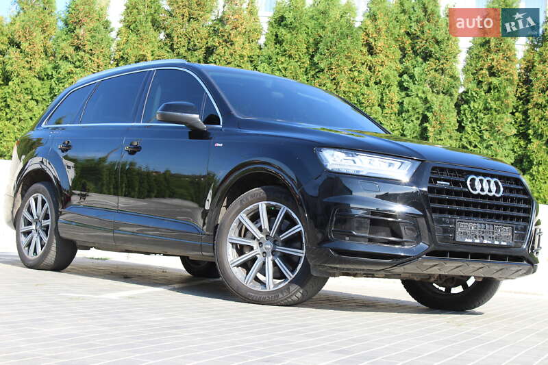 Внедорожник / Кроссовер Audi Q7 2018 в Ровно