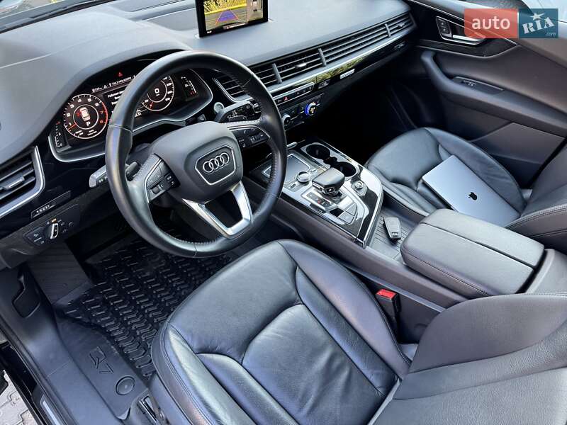 Внедорожник / Кроссовер Audi Q7 2016 в Киеве
