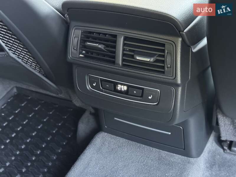 Внедорожник / Кроссовер Audi Q7 2016 в Киеве