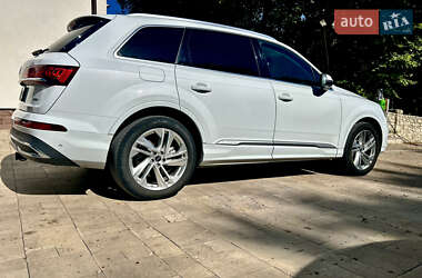 Позашляховик / Кросовер Audi Q7 2022 в Тернополі