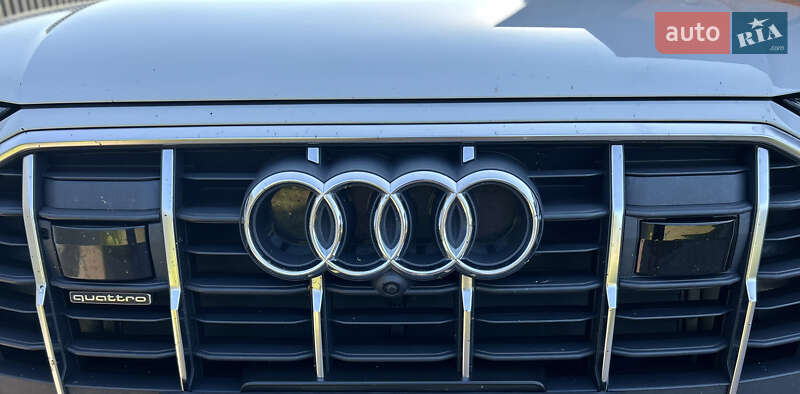 Позашляховик / Кросовер Audi Q7 2022 в Тернополі