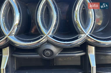 Внедорожник / Кроссовер Audi Q7 2022 в 