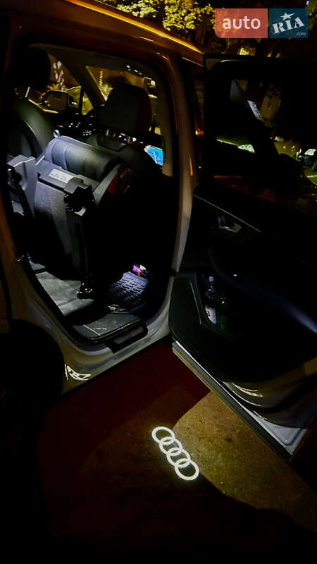 Позашляховик / Кросовер Audi Q7 2022 в Тернополі