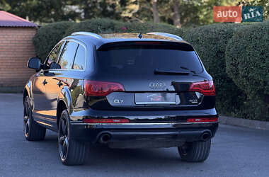 Внедорожник / Кроссовер Audi Q7 2015 в 