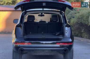 Внедорожник / Кроссовер Audi Q7 2015 в 