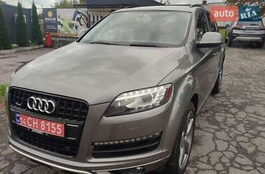 Внедорожник / Кроссовер Audi Q7 2015 в 