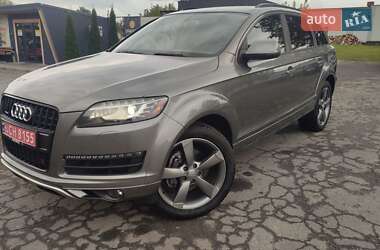 Внедорожник / Кроссовер Audi Q7 2015 в 