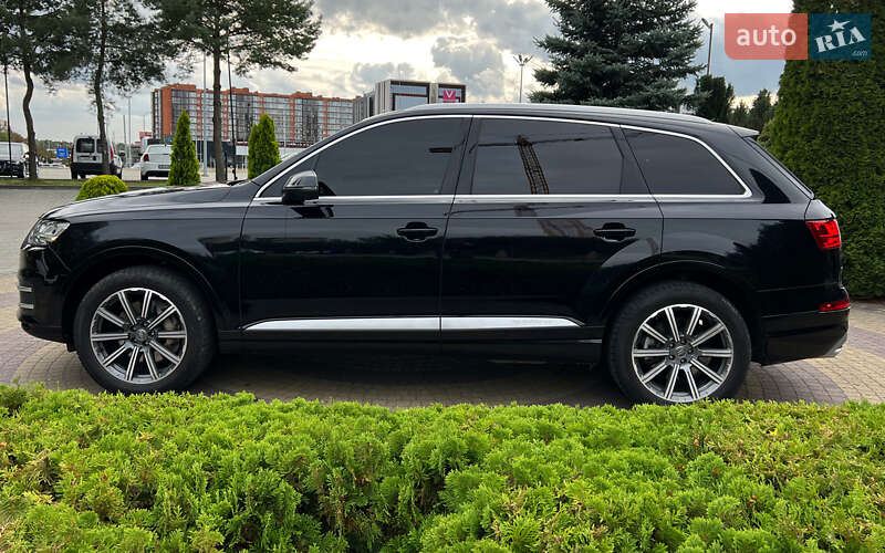Позашляховик / Кросовер Audi Q7 2016 в Львові