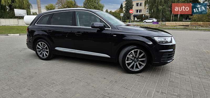Позашляховик / Кросовер Audi Q7 2016 в Тернополі