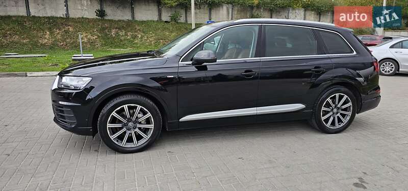Позашляховик / Кросовер Audi Q7 2016 в Тернополі