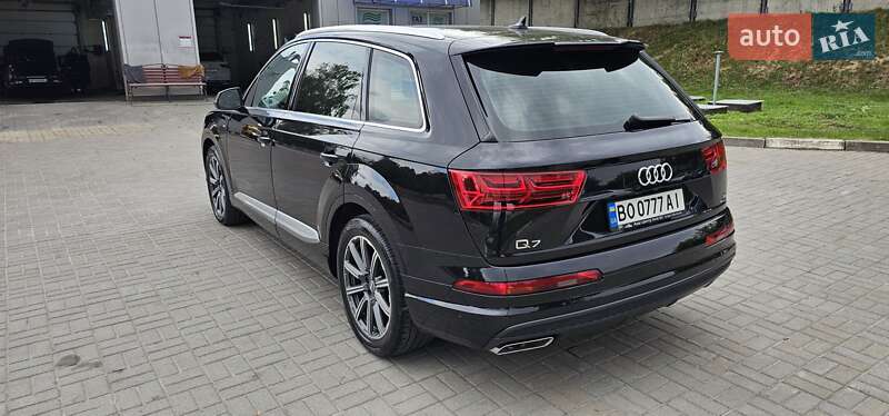 Позашляховик / Кросовер Audi Q7 2016 в Тернополі