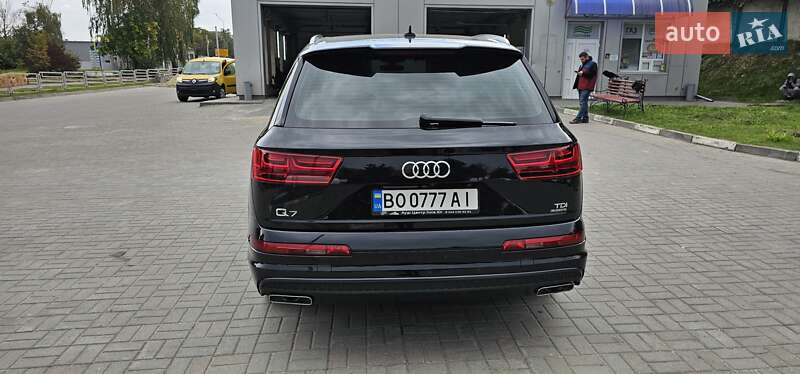 Позашляховик / Кросовер Audi Q7 2016 в Тернополі
