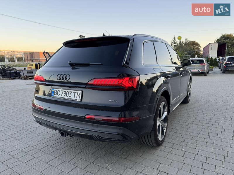 Позашляховик / Кросовер Audi Q7 2019 в Львові