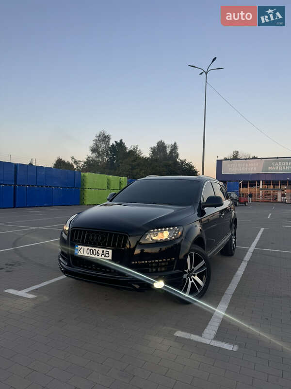 Внедорожник / Кроссовер Audi Q7 2012 в 