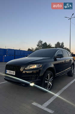 Внедорожник / Кроссовер Audi Q7 2012 в 