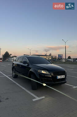 Внедорожник / Кроссовер Audi Q7 2012 в 