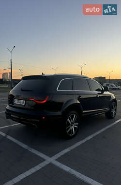 Внедорожник / Кроссовер Audi Q7 2012 в 