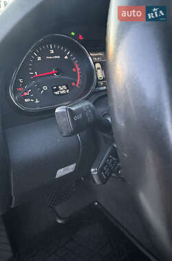 Внедорожник / Кроссовер Audi Q7 2012 в 