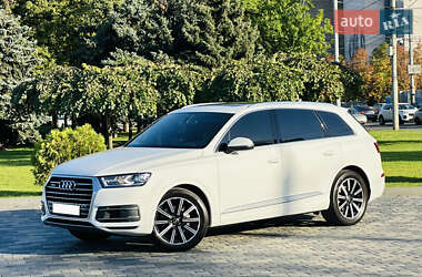Внедорожник / Кроссовер Audi Q7 2016 в Днепре