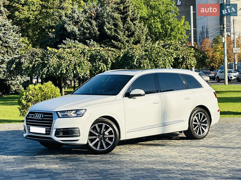 Audi Q7 2016