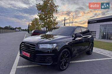 Внедорожник / Кроссовер Audi Q7 2019 в 