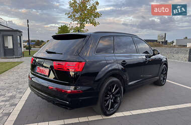 Внедорожник / Кроссовер Audi Q7 2019 в 