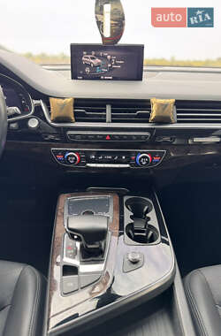 Внедорожник / Кроссовер Audi Q7 2019 в 